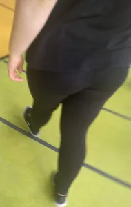 Chunky booty in leggings, mature candid chick