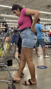 A post full of Latinas