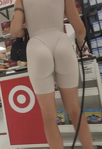 SEXY FIT SPANDEX OUTFIT PERFECT ASS BALD GIRL