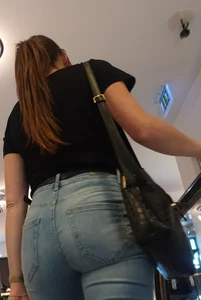 Milf with a very sexy ass in tight blue jeans, a great collection of creepshots