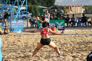 Thai candid volleyball girls