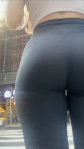 Gorgeous PAWG capped w/ upshots, closeups (OC)