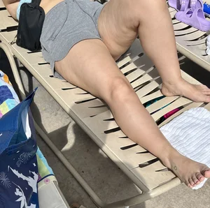 Ass eating bottoms  (OC)