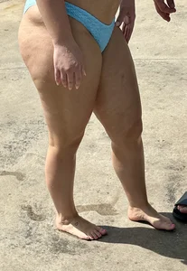 Ass eating bottoms  (OC)