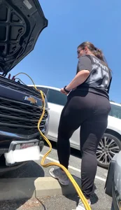 Chubby Hockey Geek, nice BUTT n THIGHS