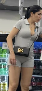 A post full of Latinas