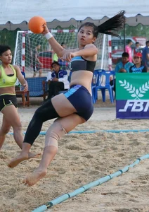 Thai candid volleyball girls
