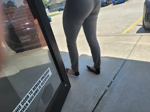 slim brunette pawg i capped a while back, pretty cute face shot