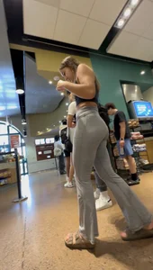 Tight Latina in yogas / Not OC