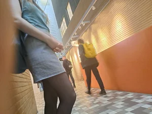 Candid girls in skirts and short dresses