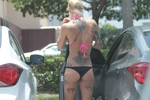 Sexy Florida beach bikini girls