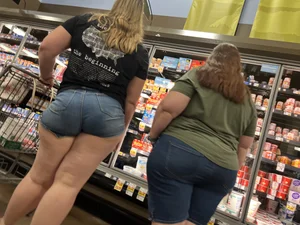 Big ass shopping