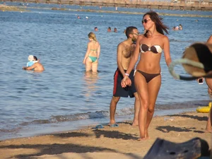 Candid beach and bikini babes