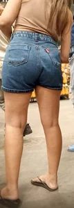 Hungry ass Hottie blonde