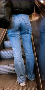 TEEN - Tight ass in jean