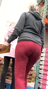 Pawg in red yoga pants bends over, upshots, long follow