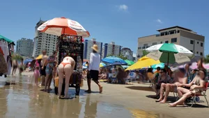 Brazillian beach creepshots, huge gallery of candid girls in swimsuits