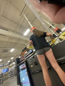 Petite college booty in grey spandex😮(OC)