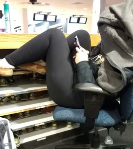 Hot Chubby Legs in Yoga Pants at the Cash Register Creepshots Collection