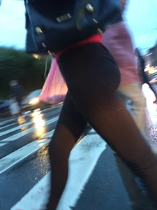 Girl with Fit Ass and Legs in Tights Crossing the Street Candid