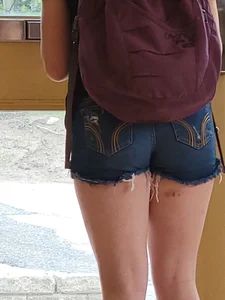 Sexy Legs And Booty in Fringed Shorts, College Girl Wearing a Backpack Creepshot