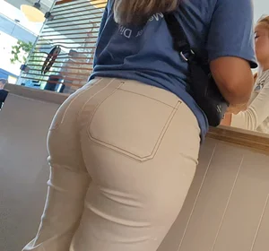 PAWG with big booty in white jeans