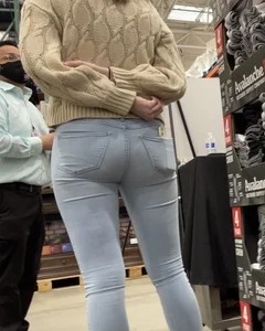 Hot girl at Costco in skin tight jeans with a great ass