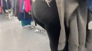 HOT VPL on sexy ass shopping in leggings! (OC)