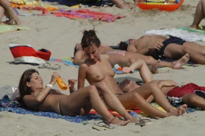Sexy mature girls on Vilanova topless beach
