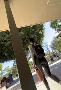 Must see! Gym babe bends over  / not OC