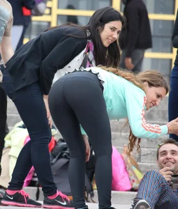 Candid Girl in Yoga Pants Bending Over on a Street