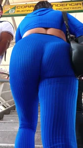 Gran culo de latina en leggings