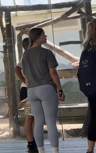 Cute PAWG at the ZOO W/VPL