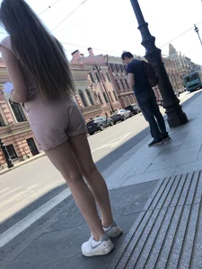 Sexy candid girl in shorts street creepshots