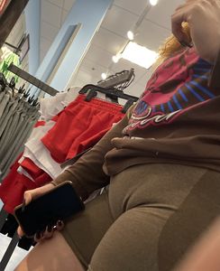2 baddies with the bubble ass spandex’s