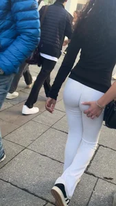 Lovely assgrab - guess these girlfriends have a lot of fun