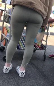 Creamy Blonde MILF Bends Over for Close up