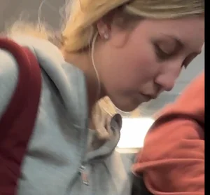 Traveling blonde with nice ass in leggings