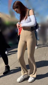 Tight pants - cameltoe