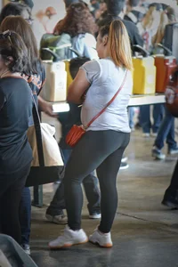 Candid girls in leggings, yoga pants, lulus and lycra