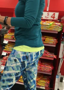 Target milf sexy in patterned leggings while shopping