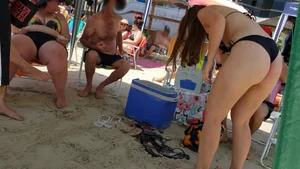 Brazillian beach creepshots, huge gallery of candid girls in swimsuits