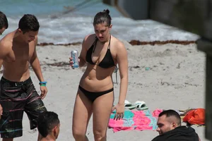 Various sexy Florida beach and bikini girls