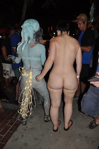 Publicly nude girls