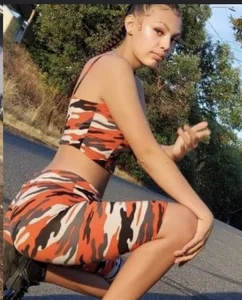 Non-candid hotties collection