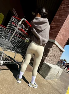 Asian Costco super tight leggings