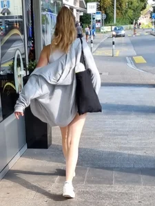 Amzing hot blond teen