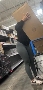 Nice ass in Aurola leggings at Walmart