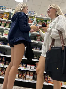 College pawgs doing some grocery shopping