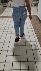 Shopping Randoms (NOT OC)